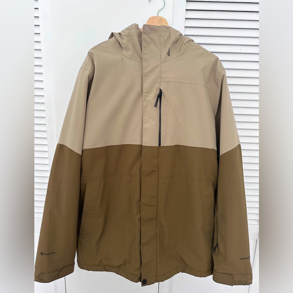 Volcom insulated gore-tex jacket